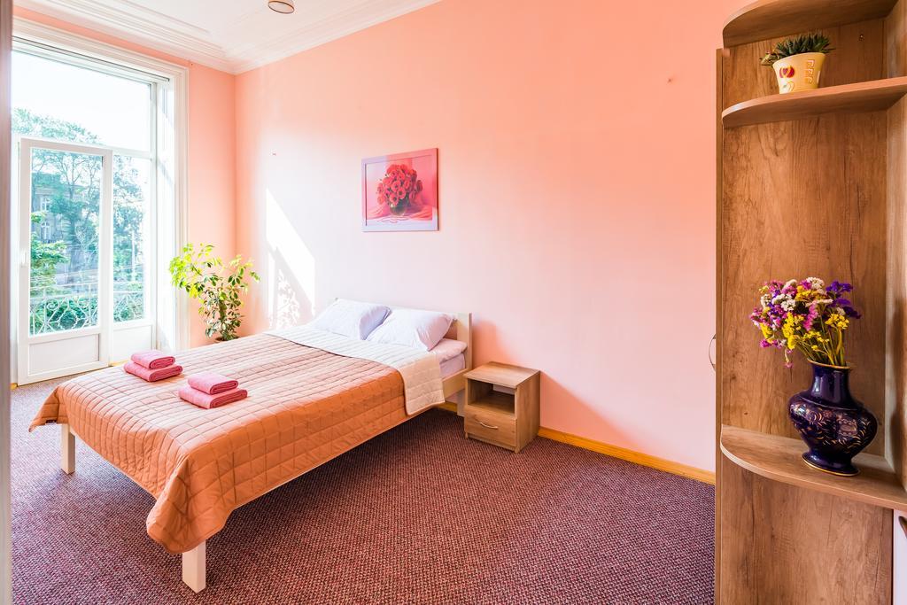 Apartments On Valova 9 Lviv Extérieur photo