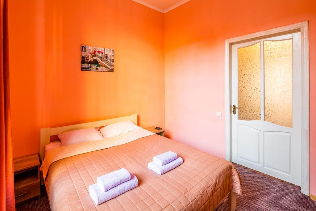 Apartments On Valova 9 Lviv Extérieur photo