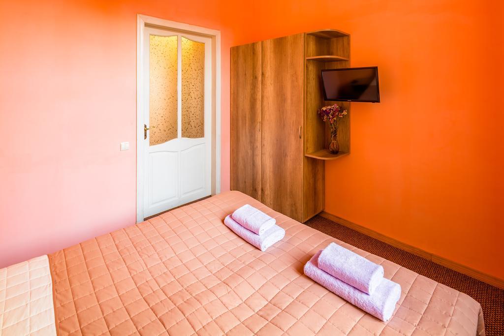 Apartments On Valova 9 Lviv Extérieur photo