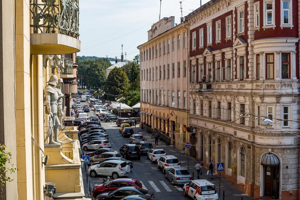 Apartments On Valova 9 Lviv Extérieur photo