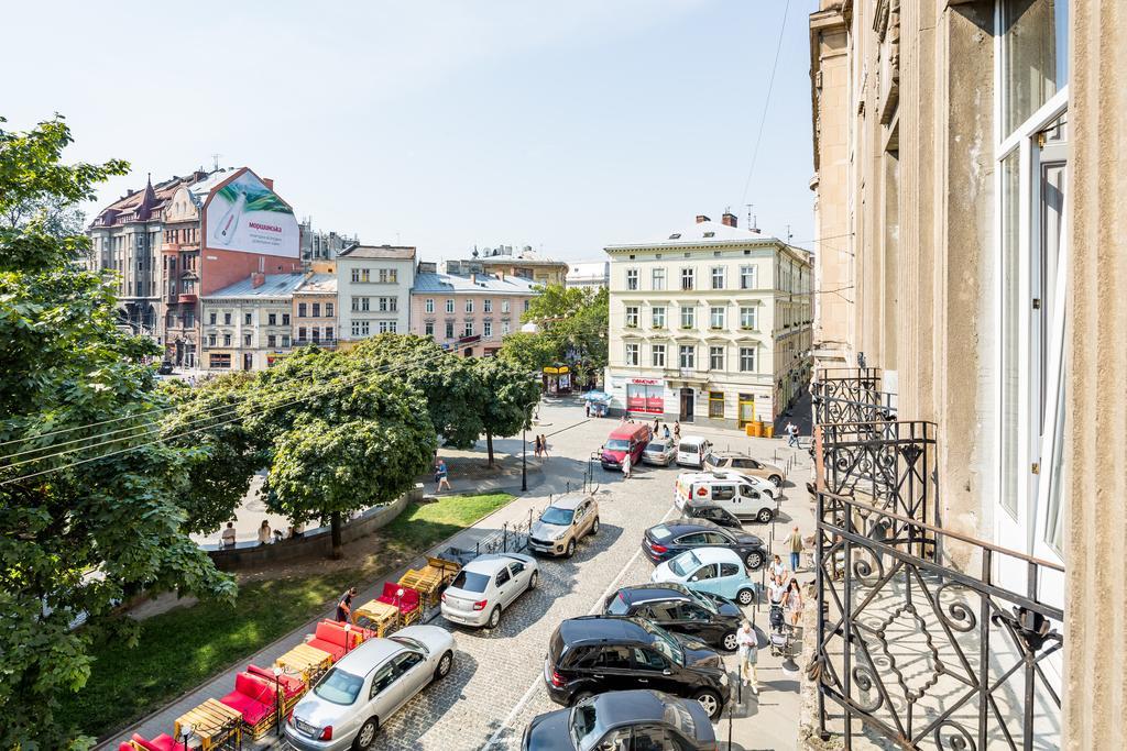 Apartments On Valova 9 Lviv Extérieur photo